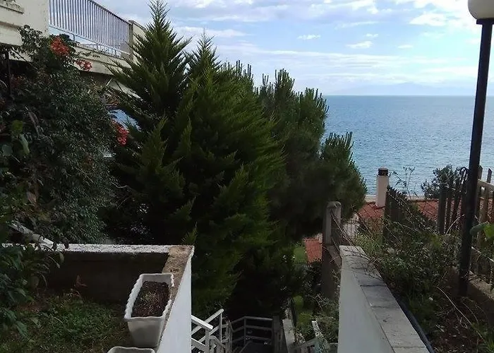 The Balcony House