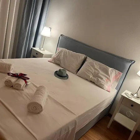 The Balcony House * Νέα Μουδανιά