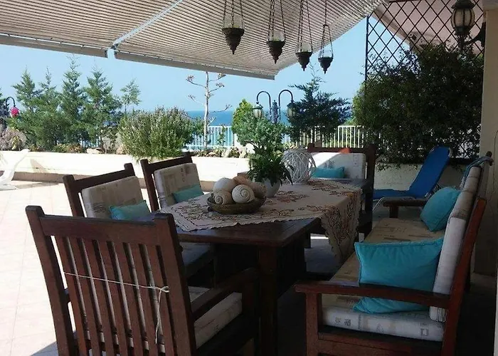 Apartamento The Balcony House Nea Moudania