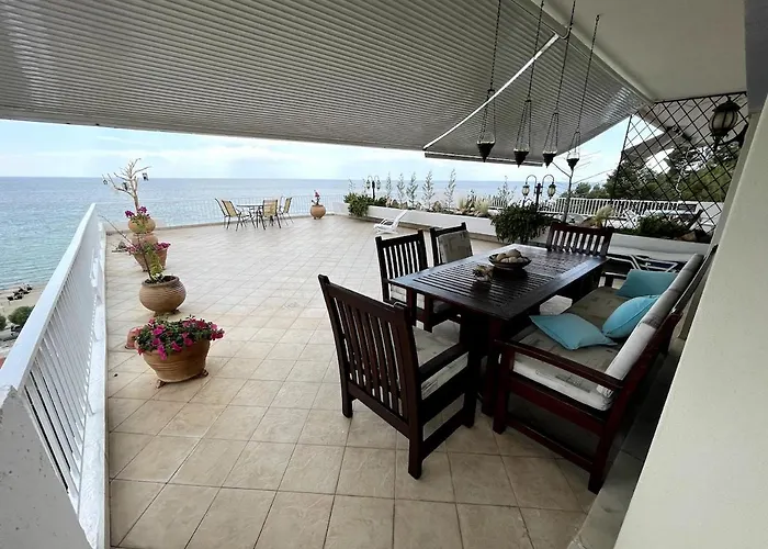 Apartamento The Balcony House Nea Moudania